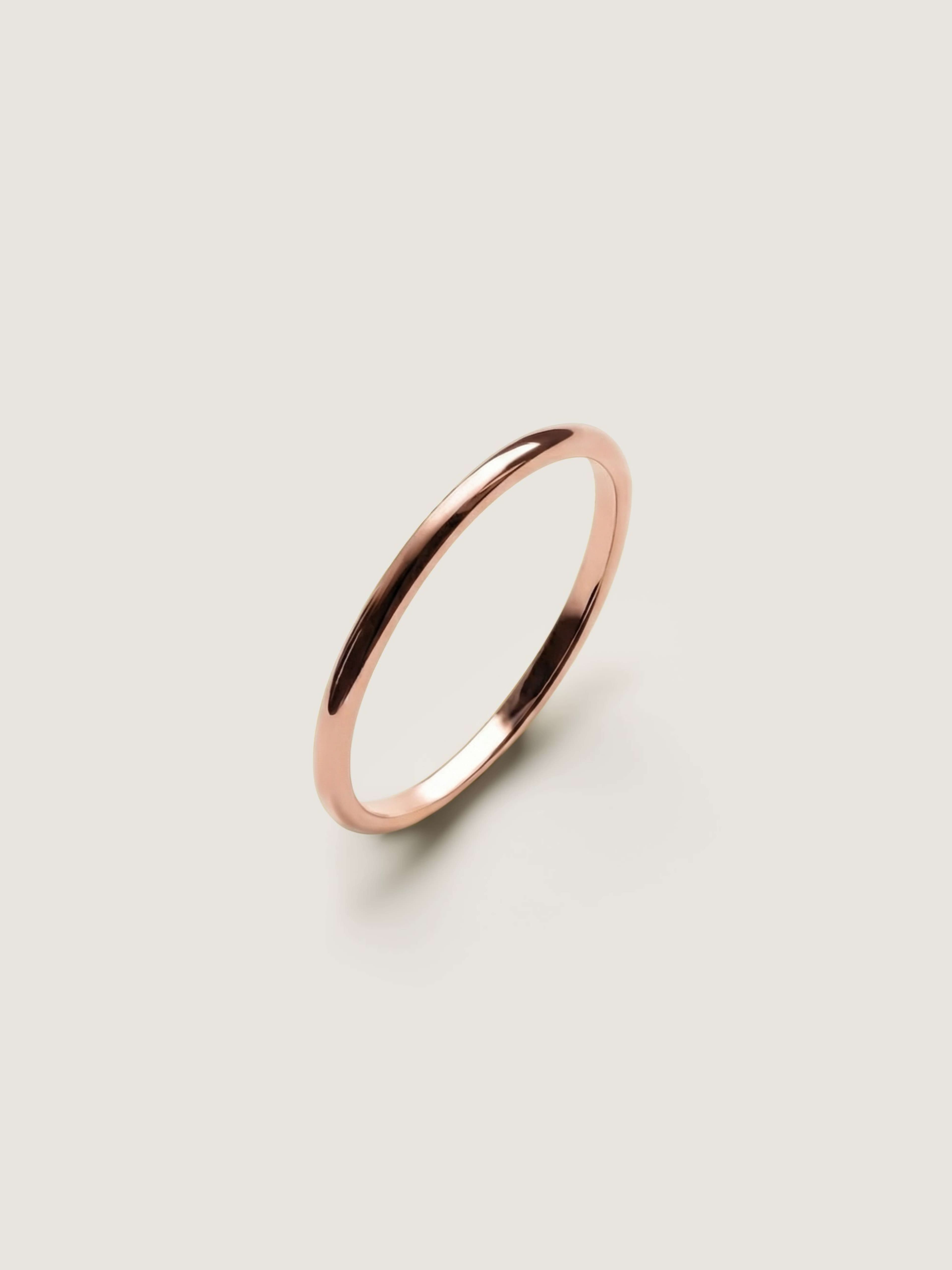 Classic 1mm Wedding Ring in Rose Gold