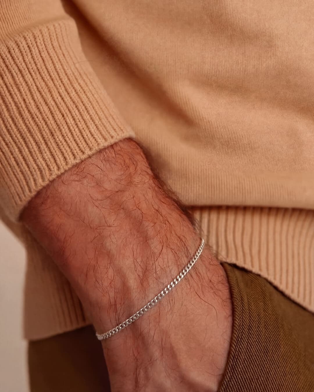 Herringbone Bracelet in white gold
