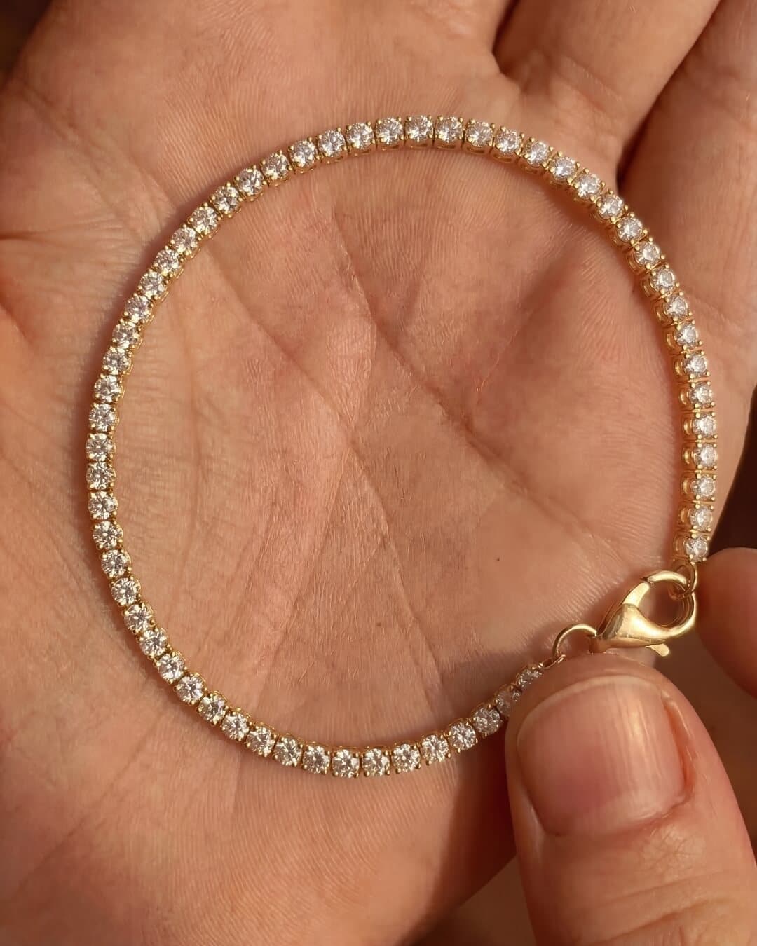 Tennis Bracelet in yellow gold with crystals