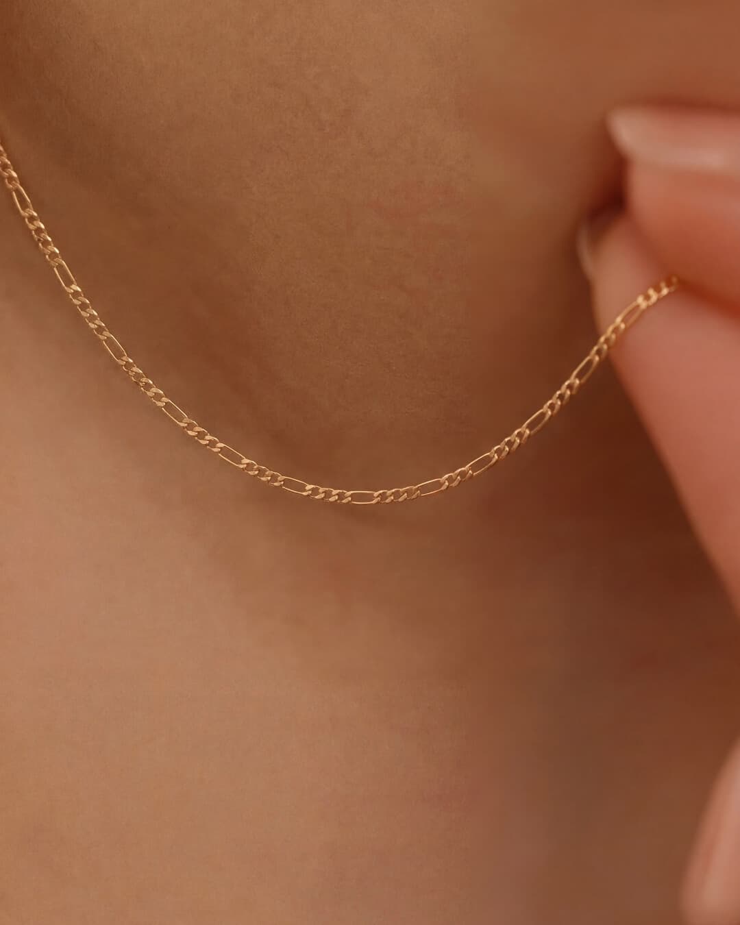 Cartier Chain detail in yellow gold