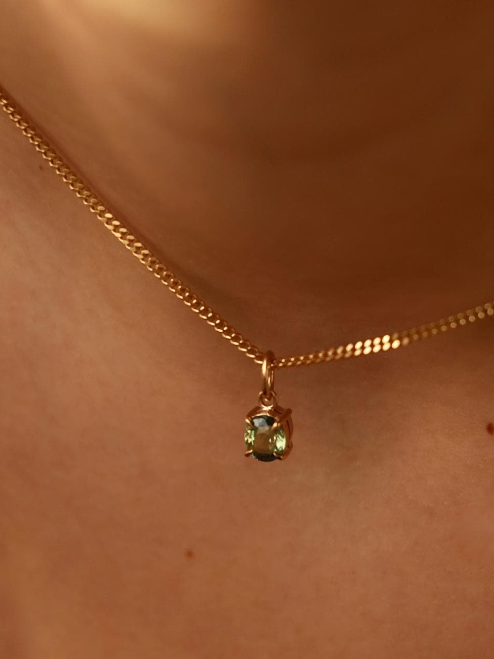 Herringbone Chain necklace detail