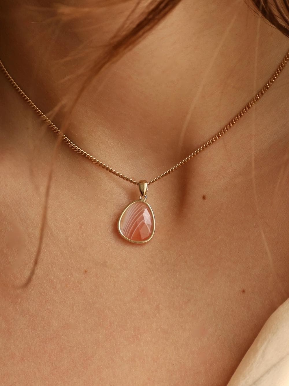 Herringbone Chain necklace close detail