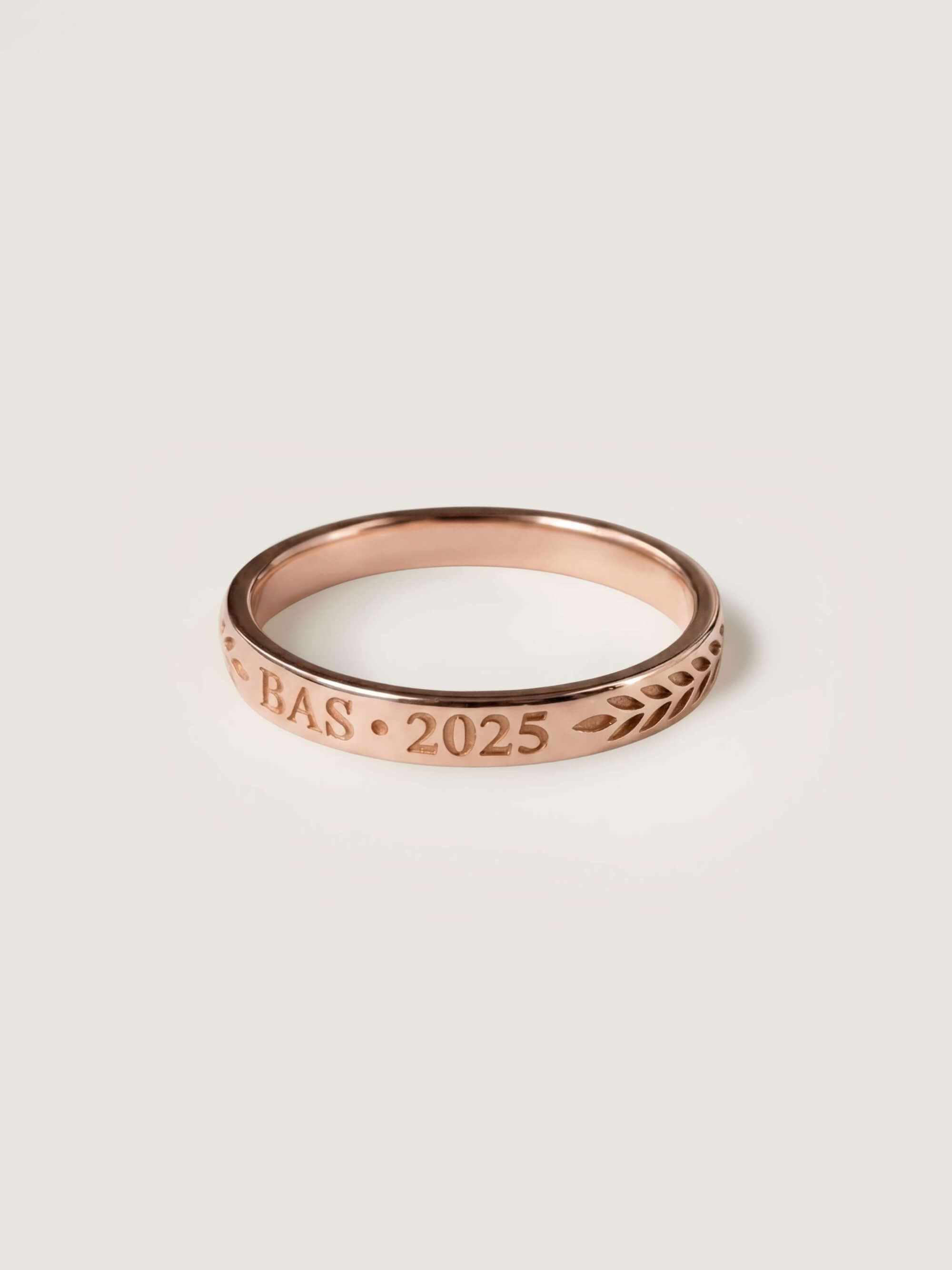 Classic Graduation Ring in rose gold