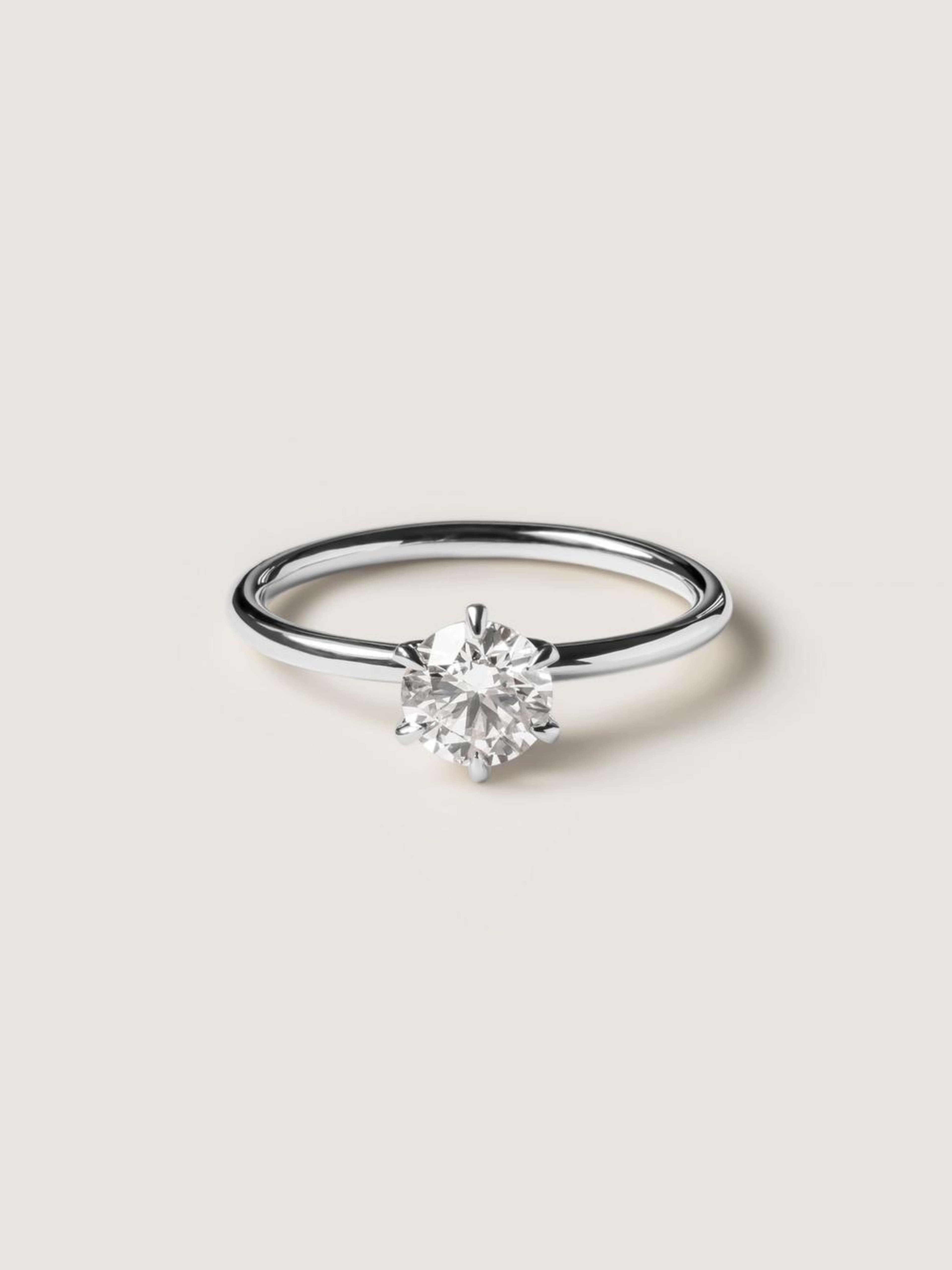 Aurelia Ring M in white gold