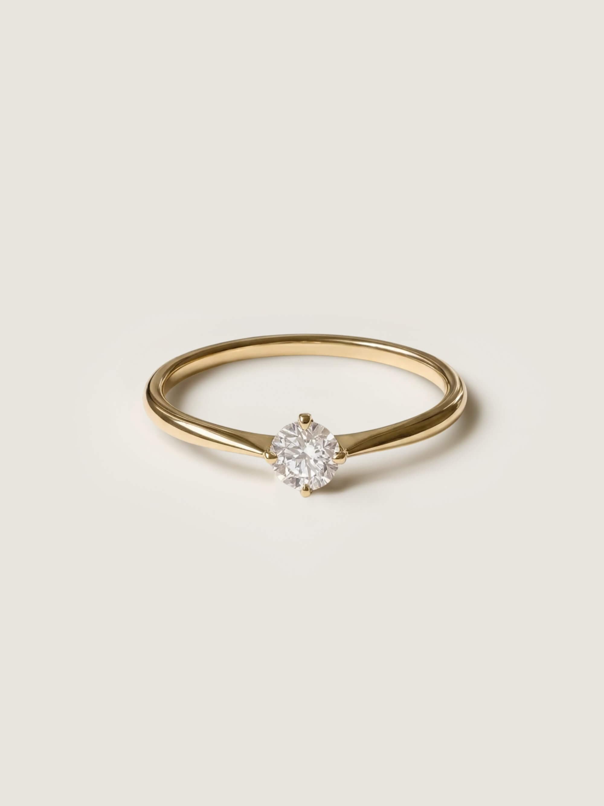 Cardinal Ring in yellow gold