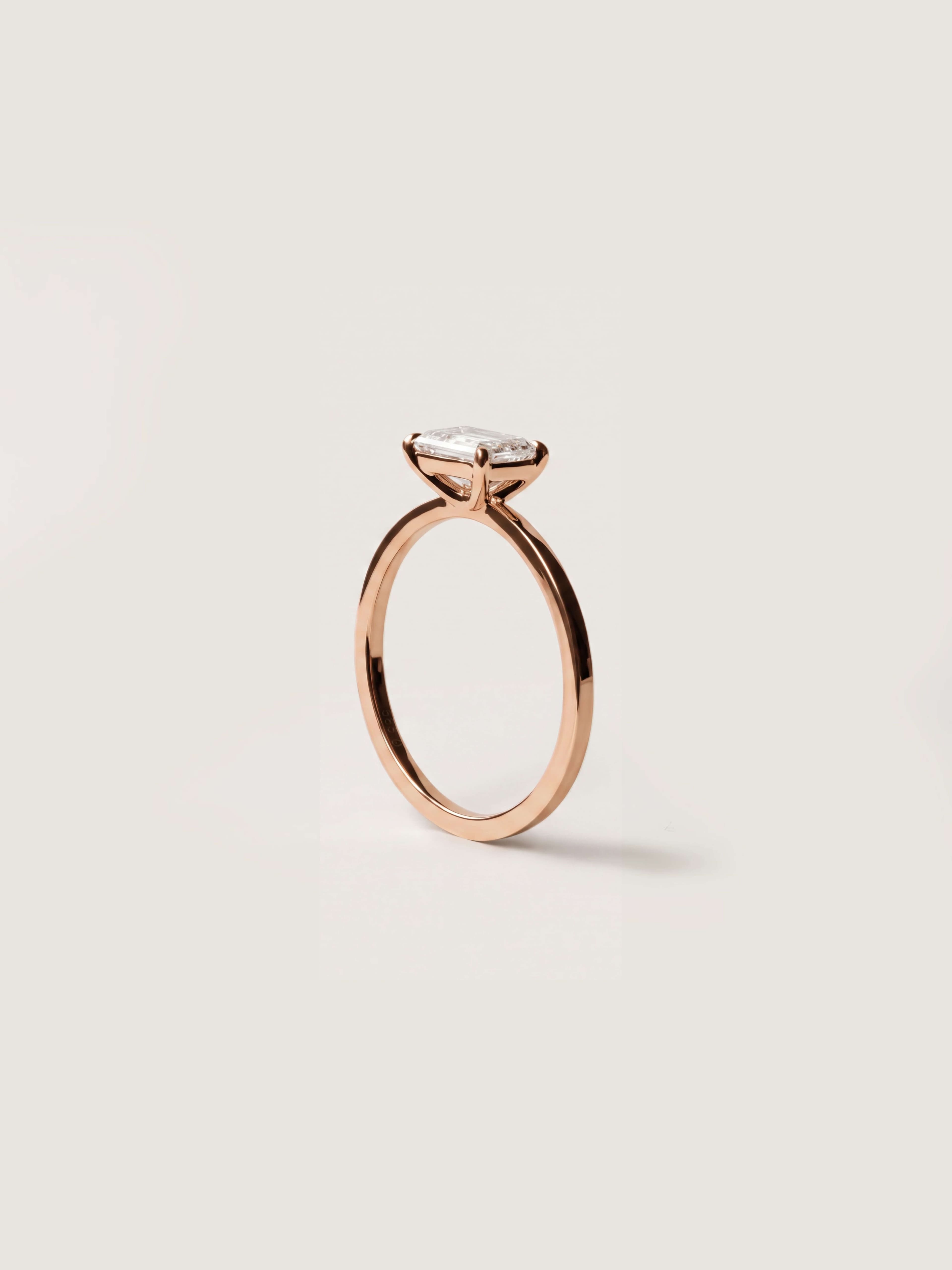 Classic Emerald Cut E-W Ring in rose gold