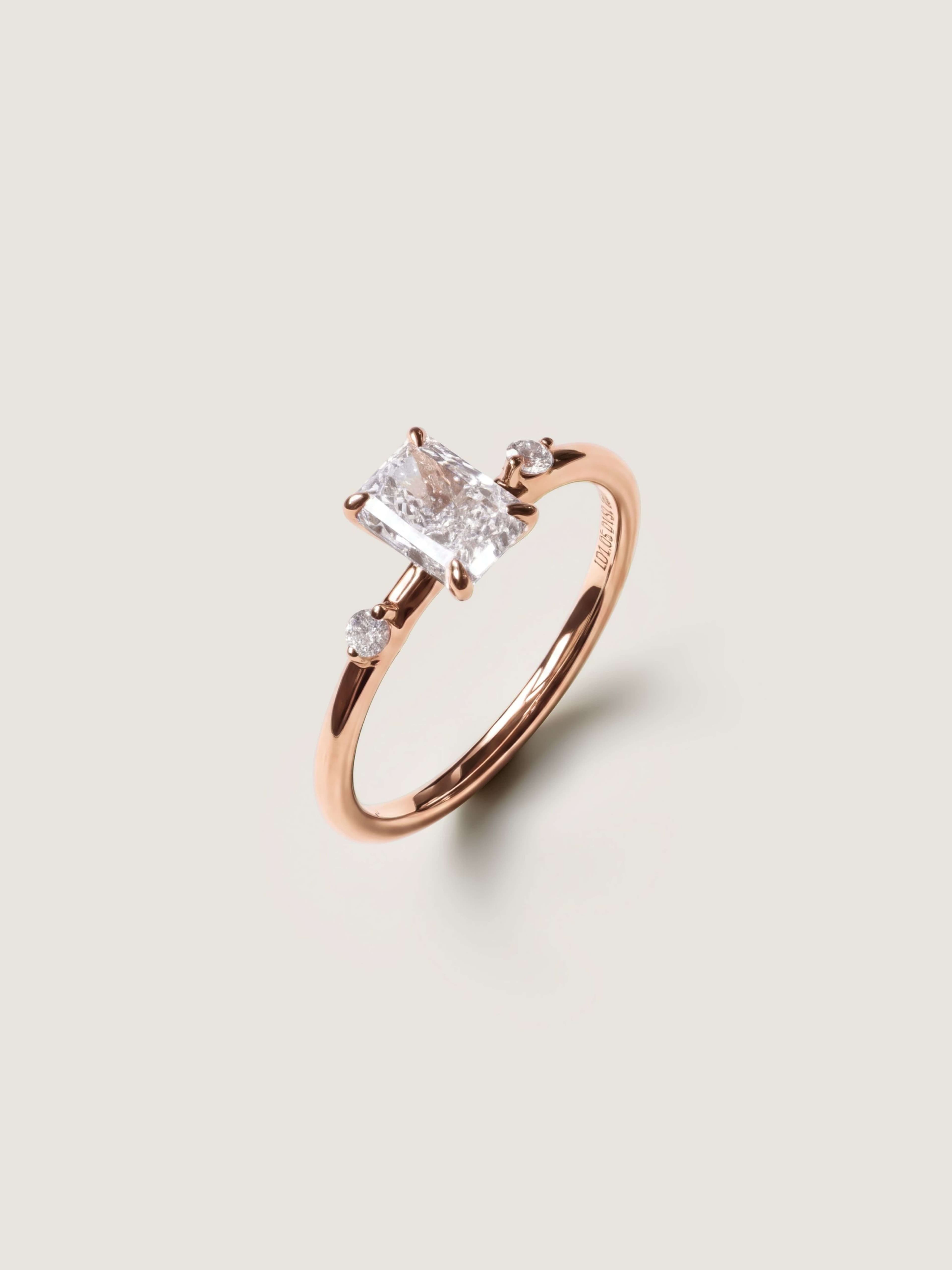 Evania Ring in rose gold