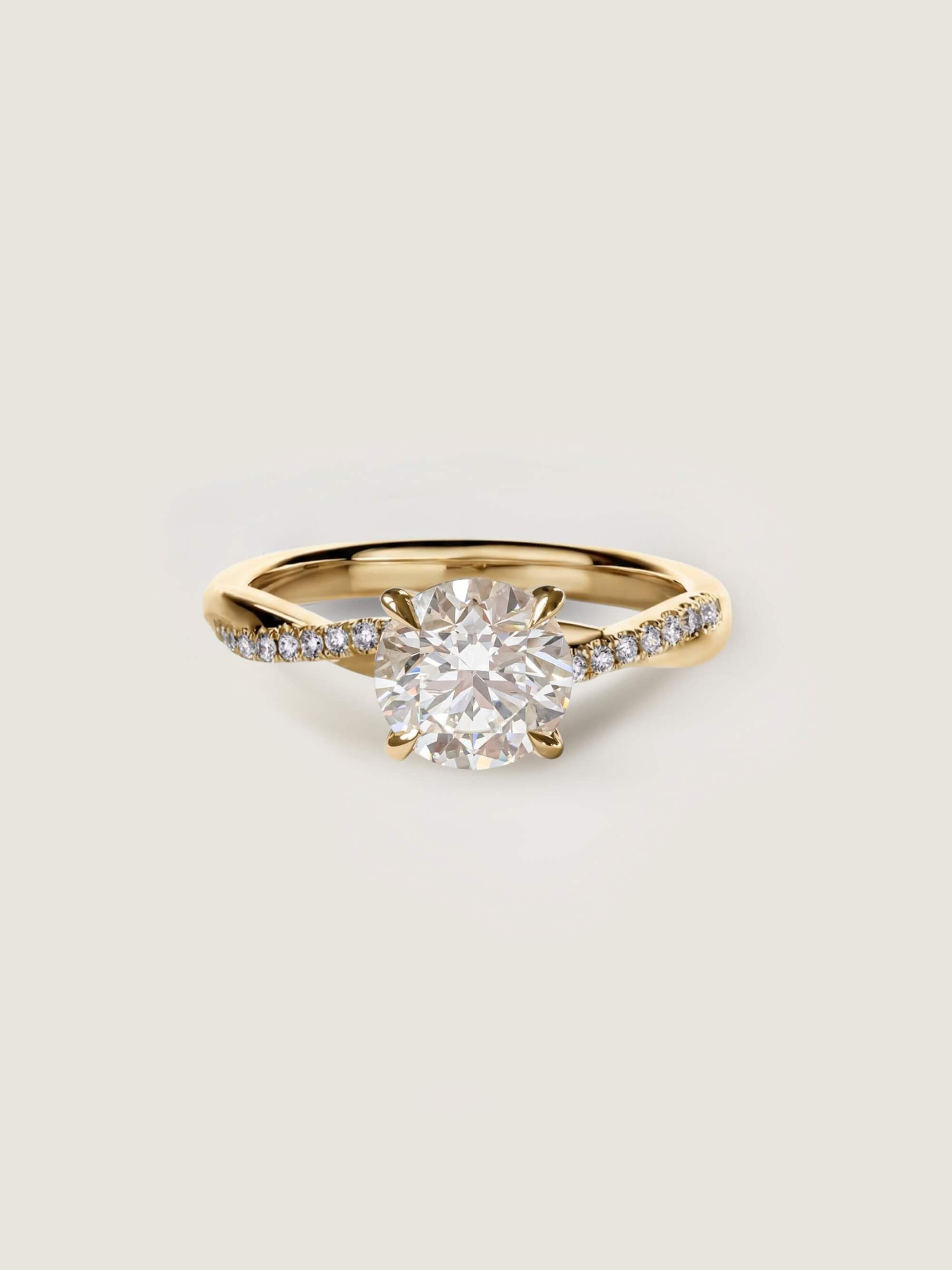 Infinity Ring in yellow gold