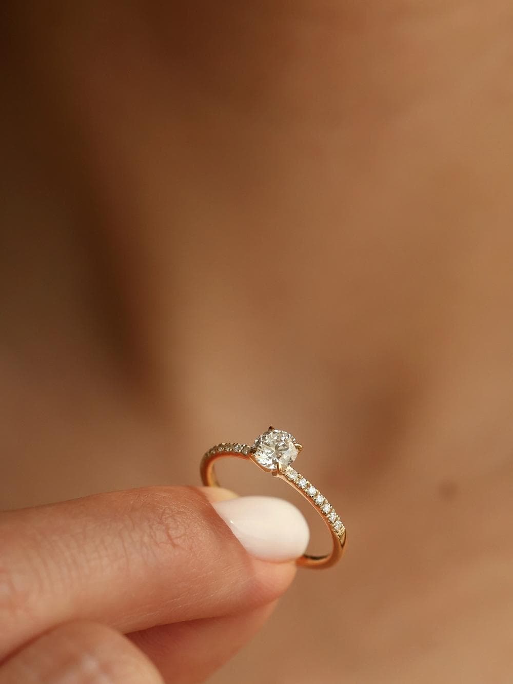 Pavé Ring studio view