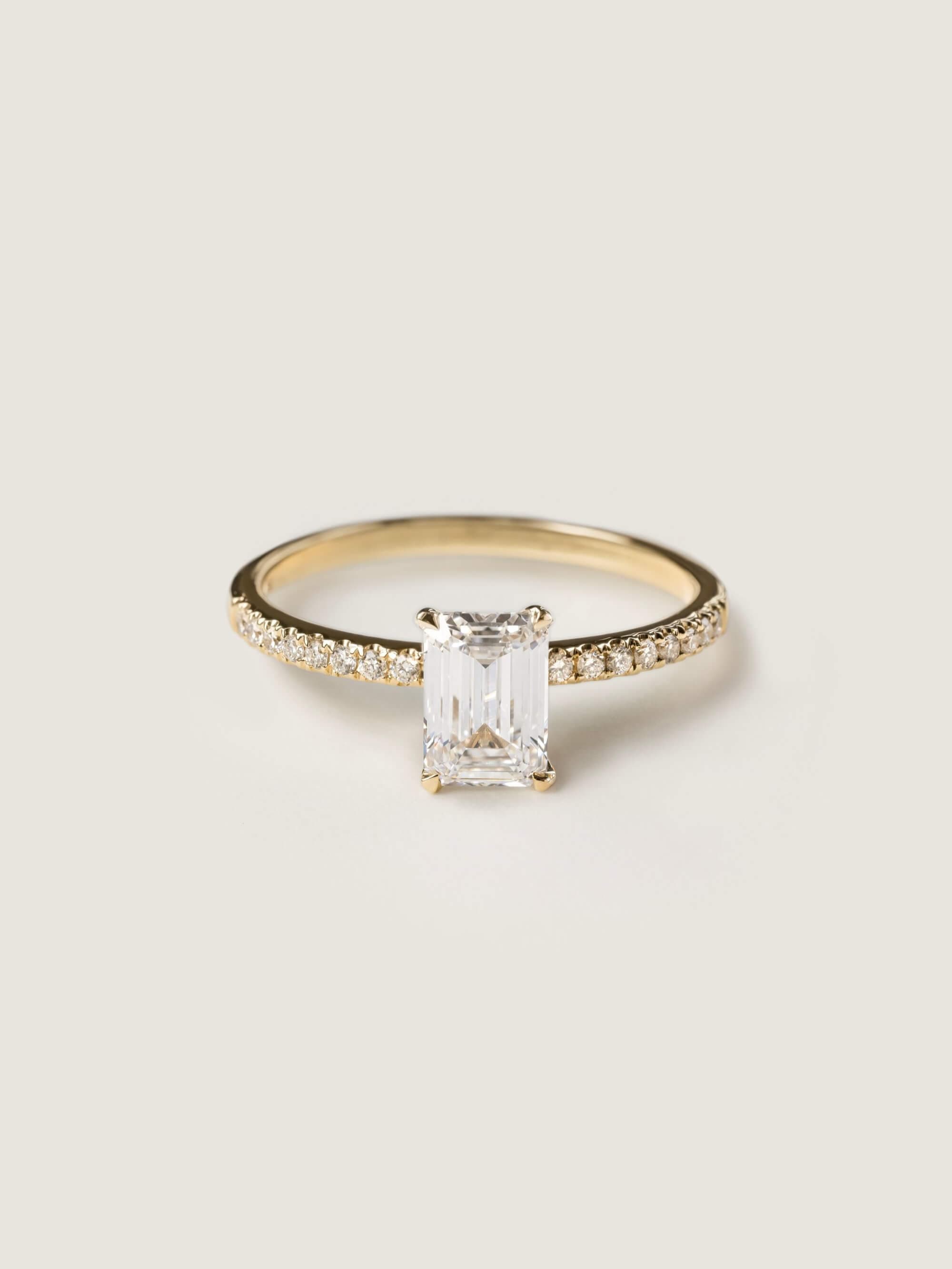 Pavé Emerald Cut Ring in yellow gold