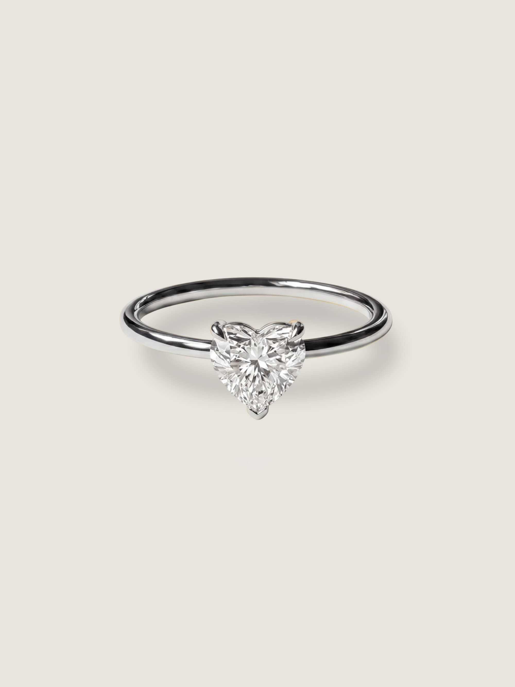 Heart Ring in white gold with Swarovski crystal