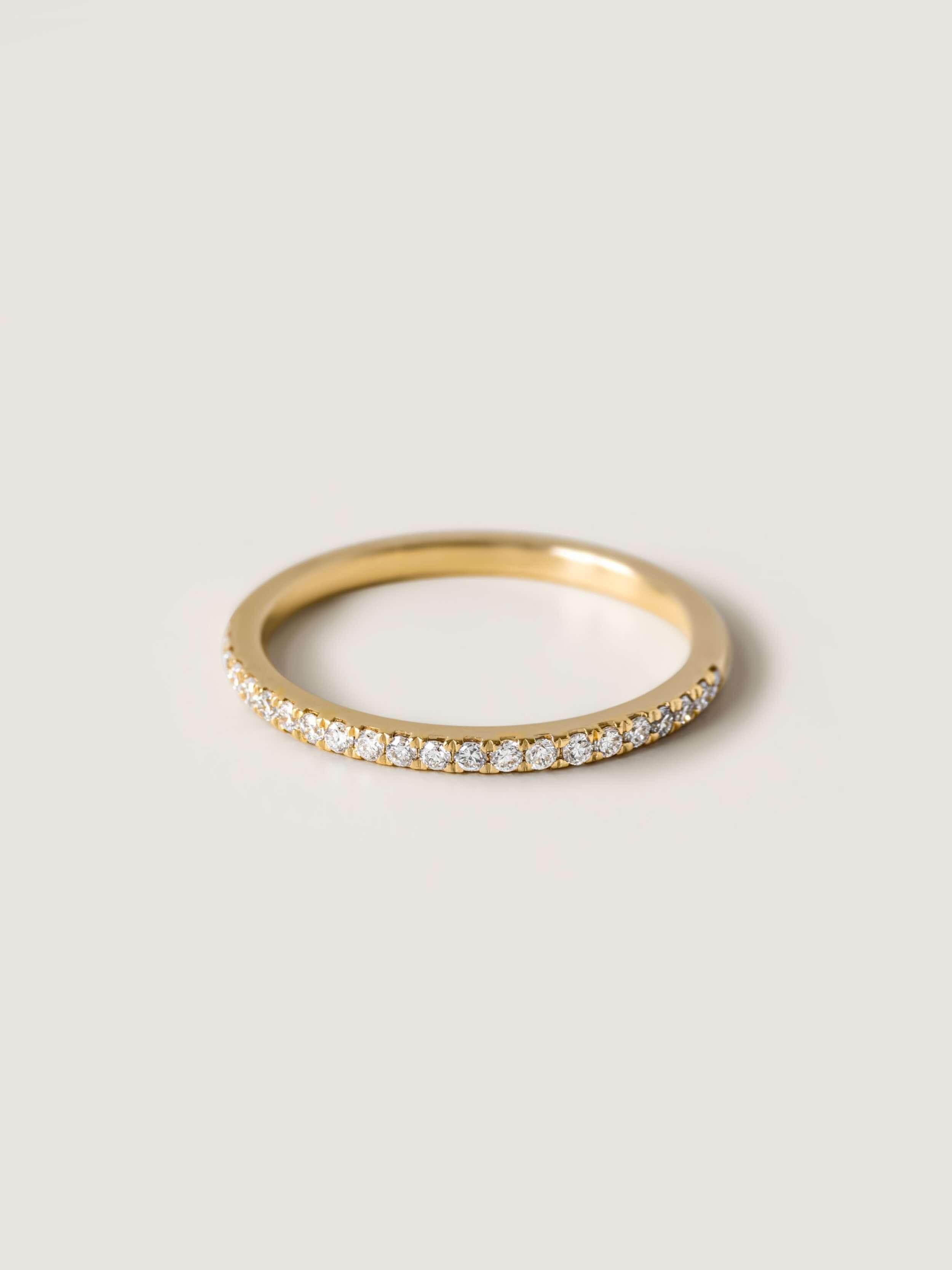 Eternity Ring in yellow gold