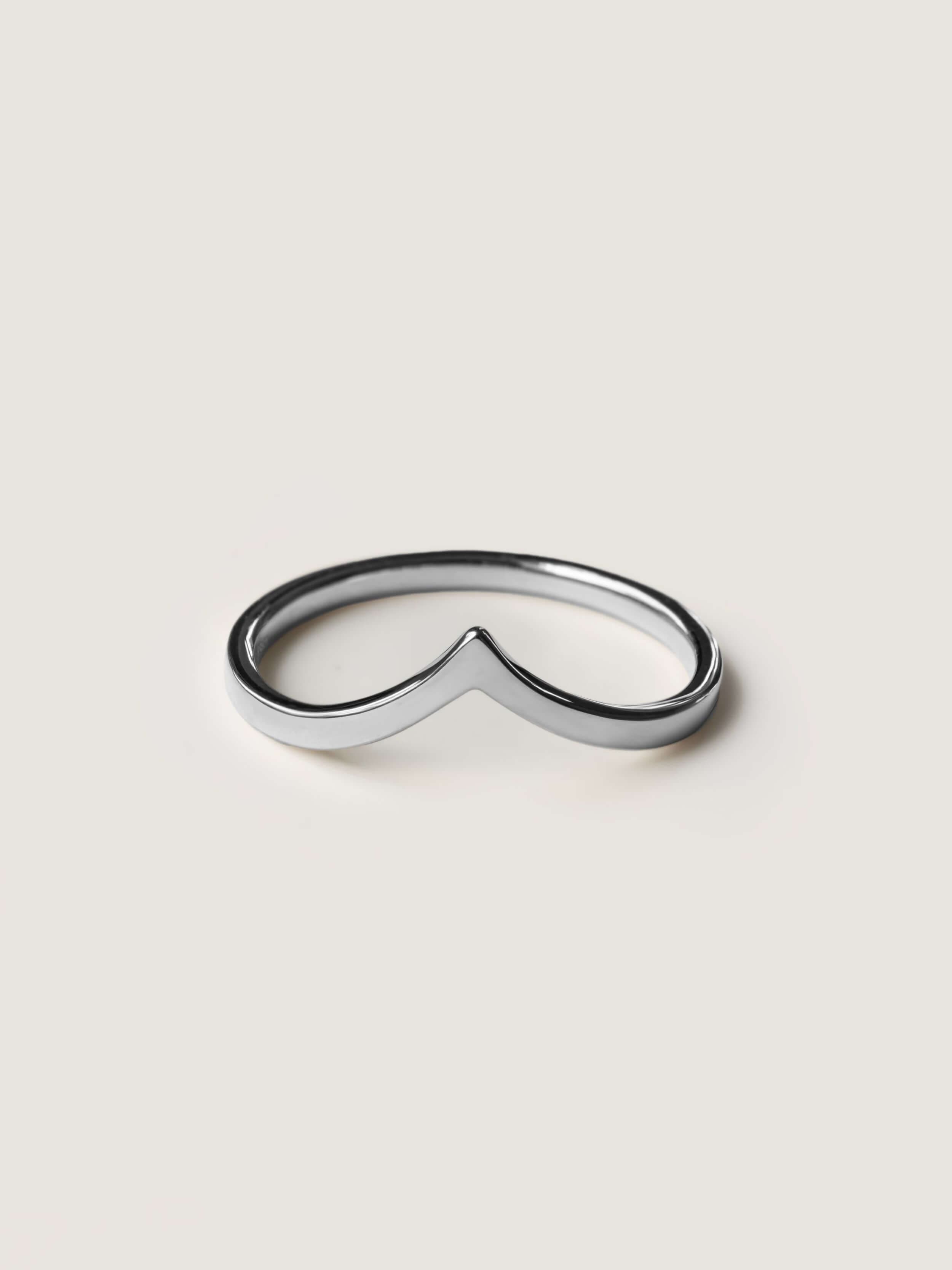 Women's Symbol Ring in white gold