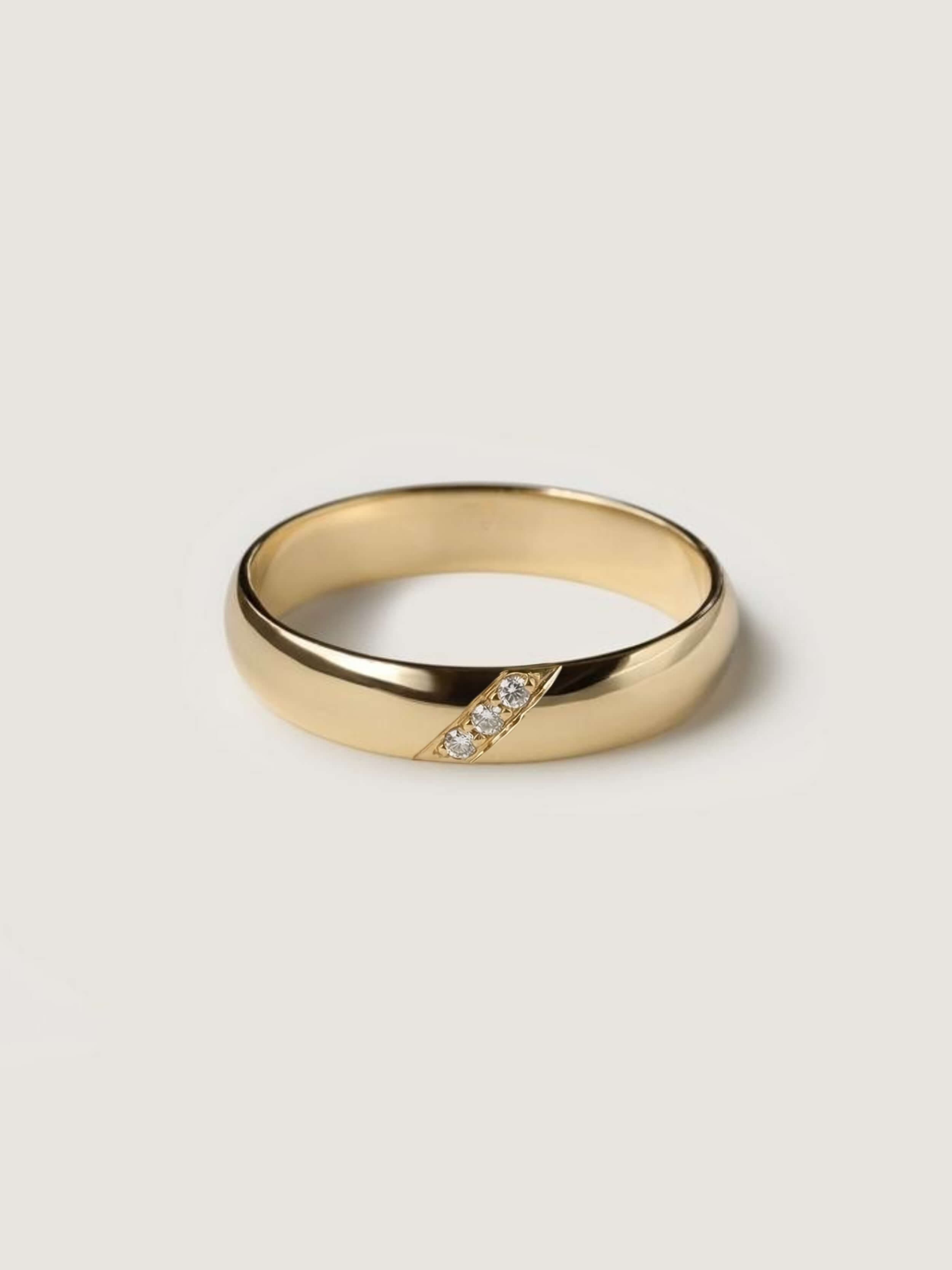 Aurora Ring in Yellow Gold