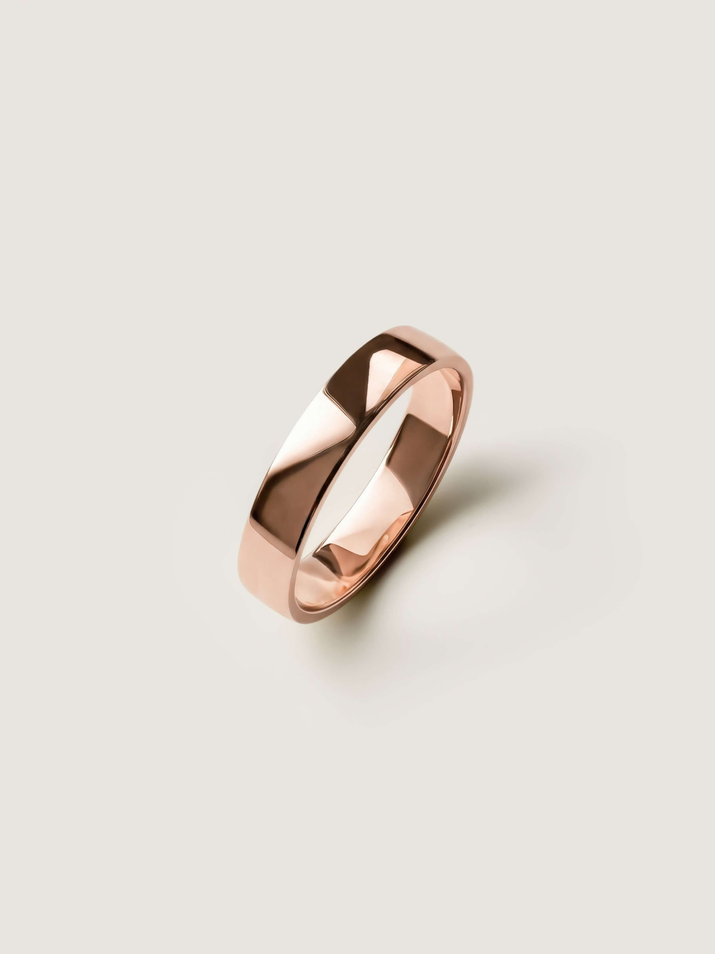 Classic 5mm Wedding Ring in Rose Gold