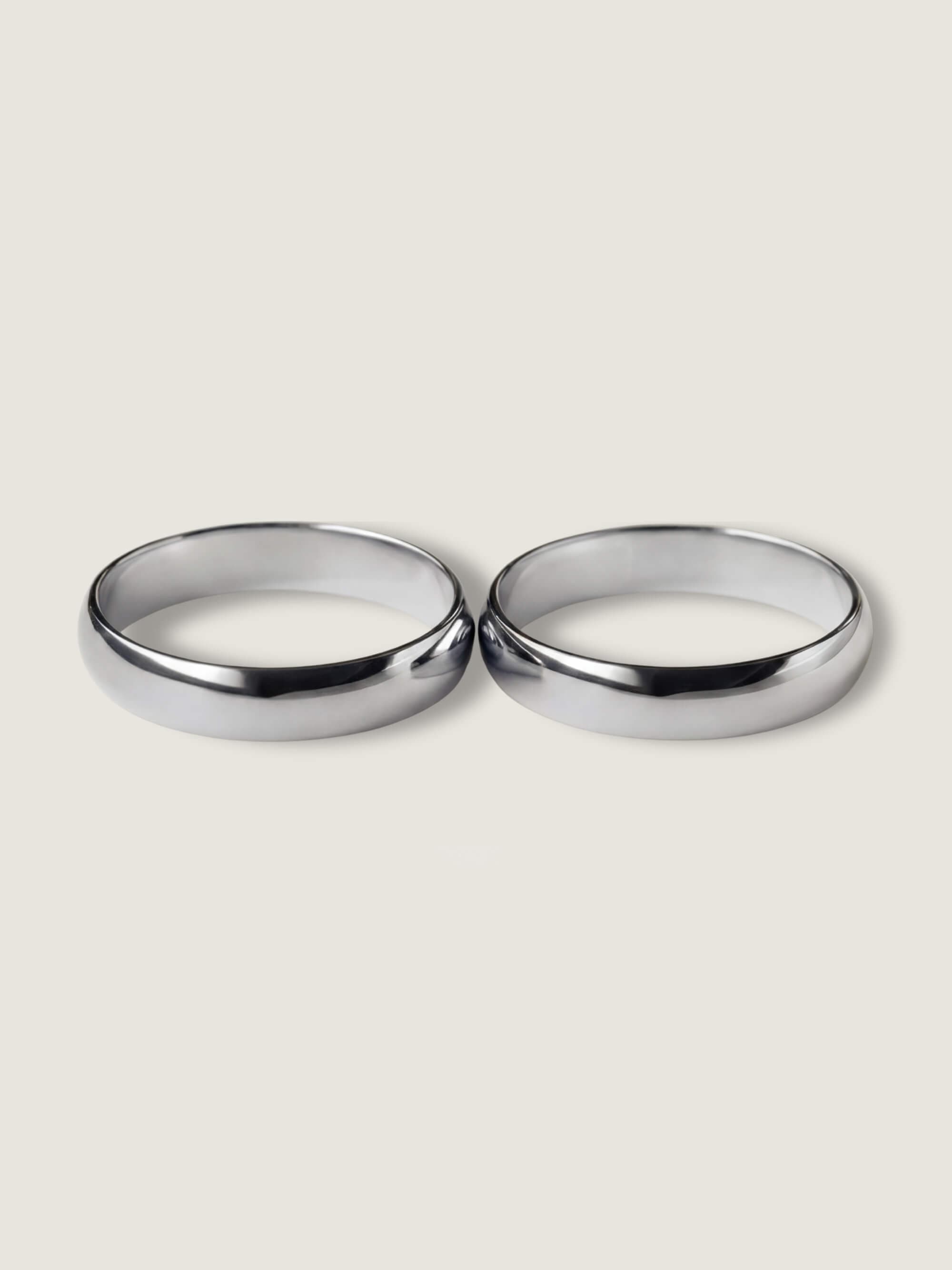 Classic half-round 5 mm duo wedding rings in white gold