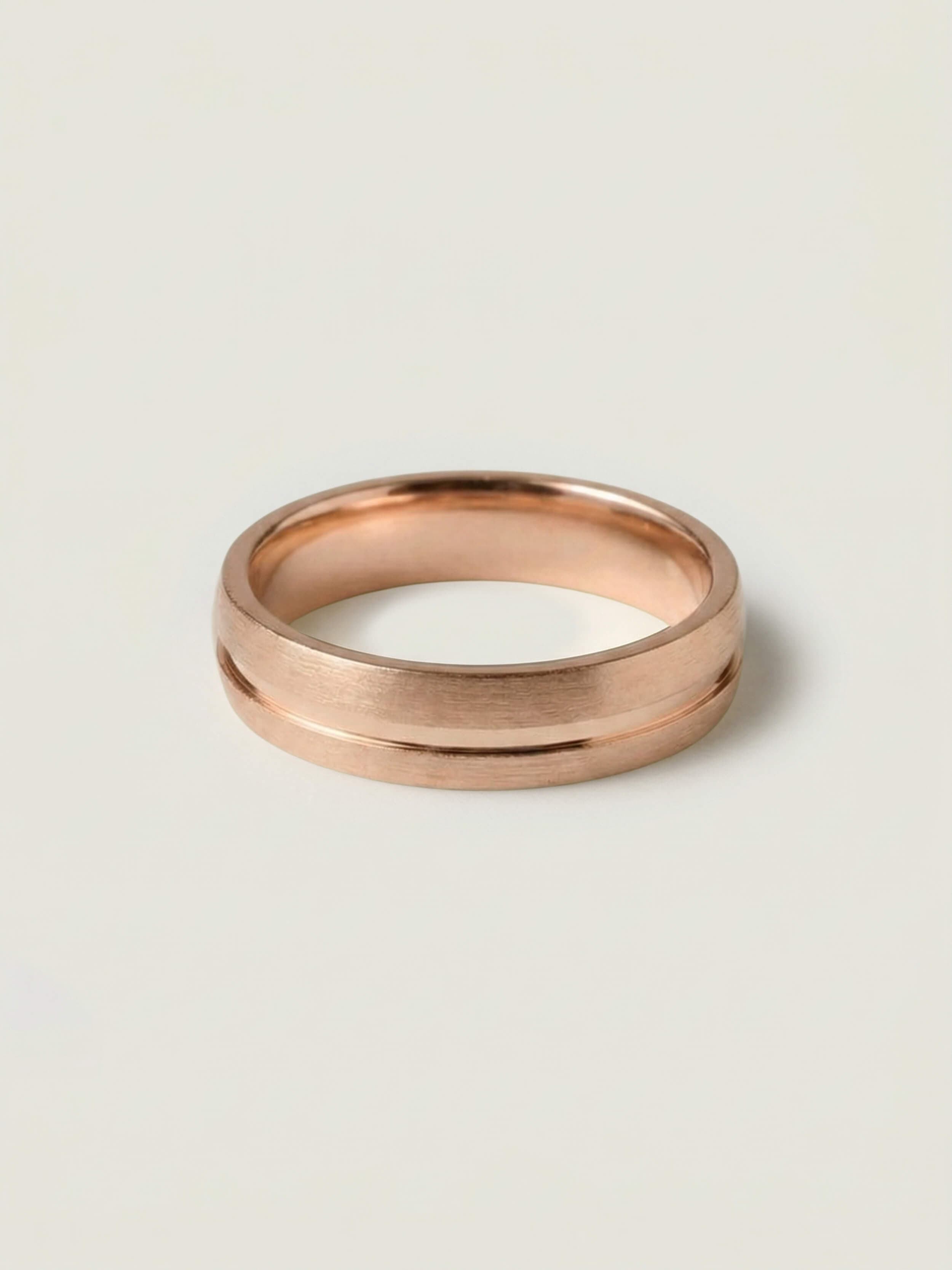Horizon Ring in Rose Gold