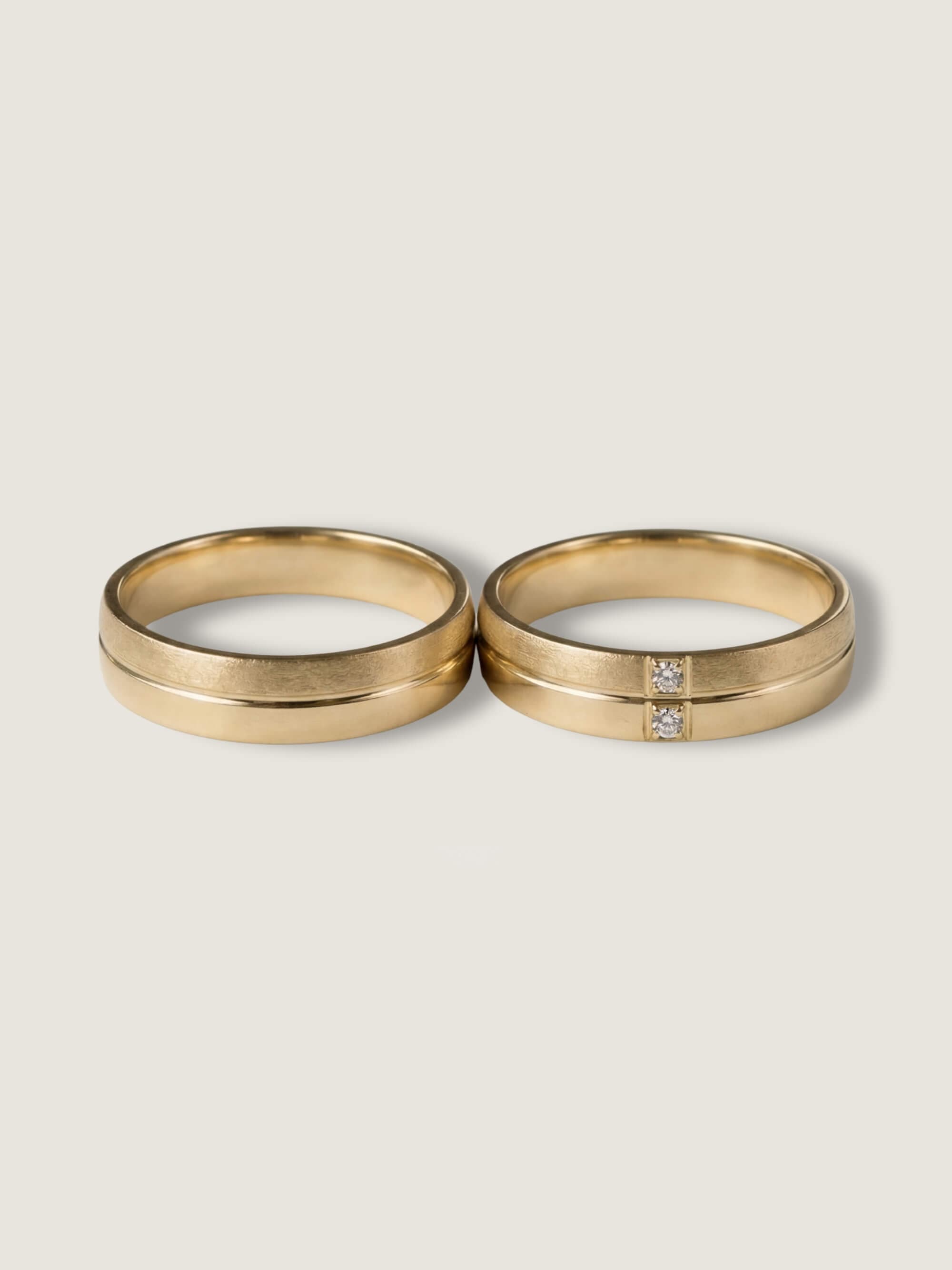 Relief and Stellar Relief duo wedding rings in yellow gold