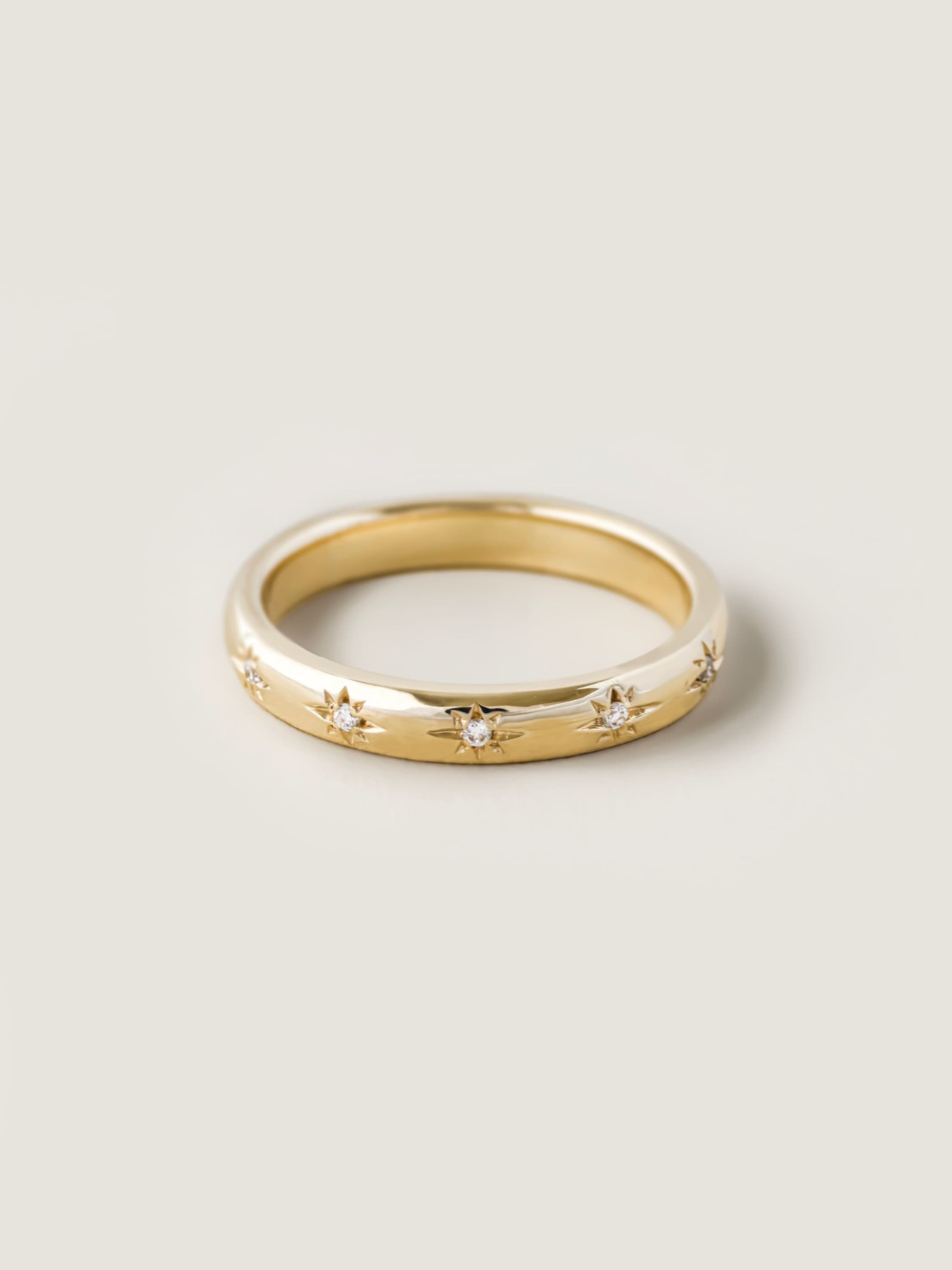 Stella Ring in Yellow Gold