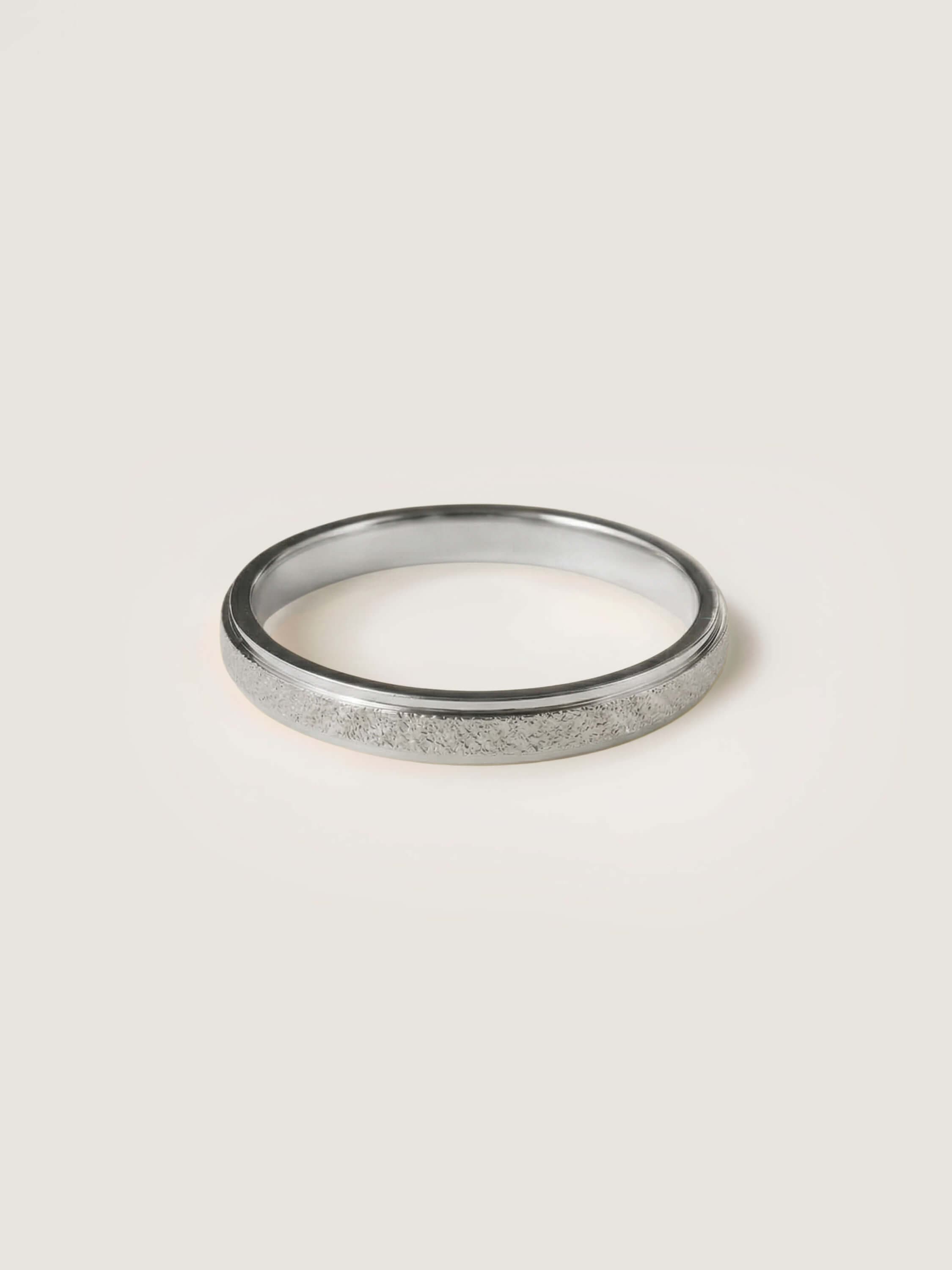 Terra Ring in White Gold