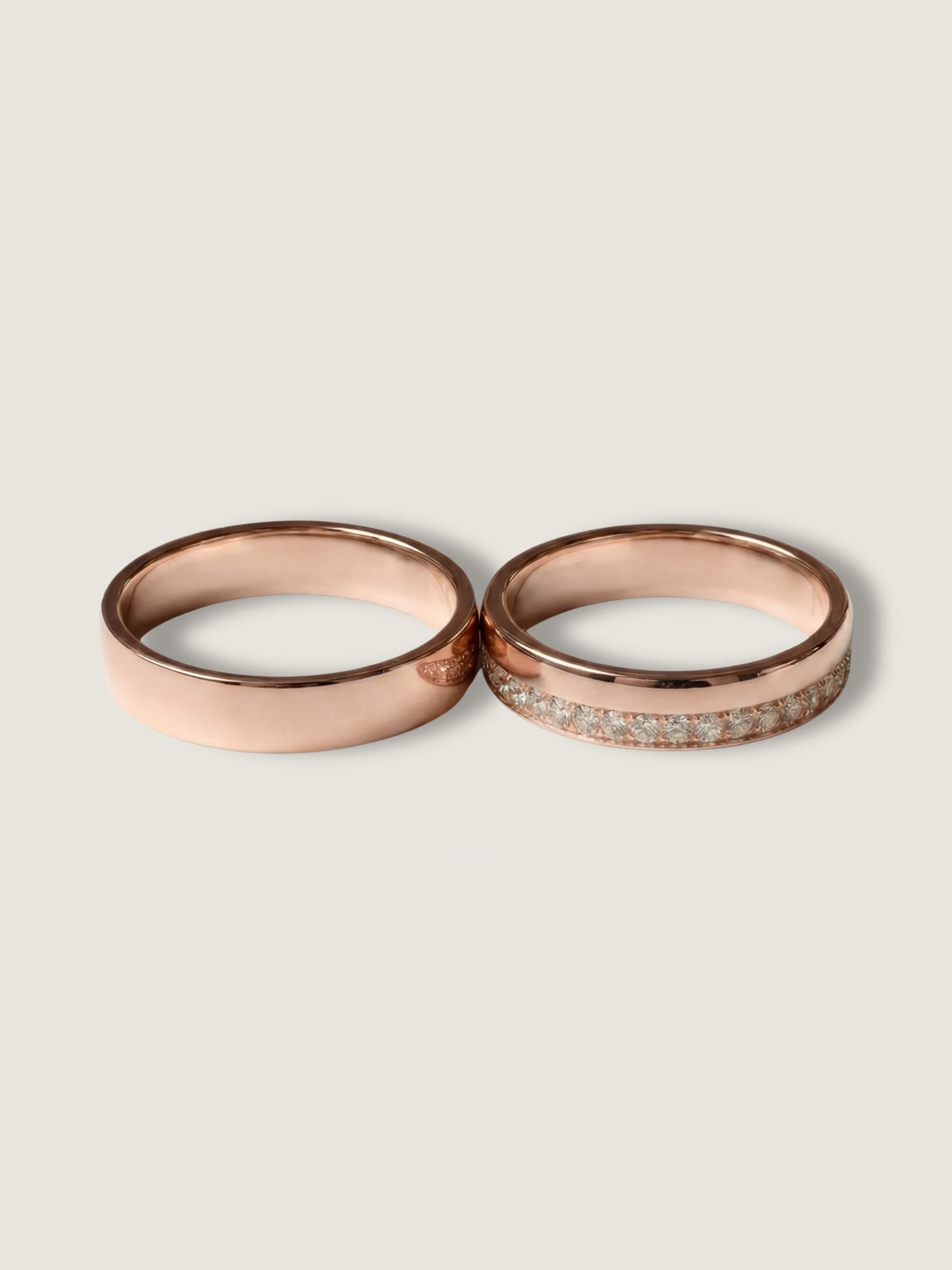 Classic 5mm and Threshold duo wedding rings in rose gold