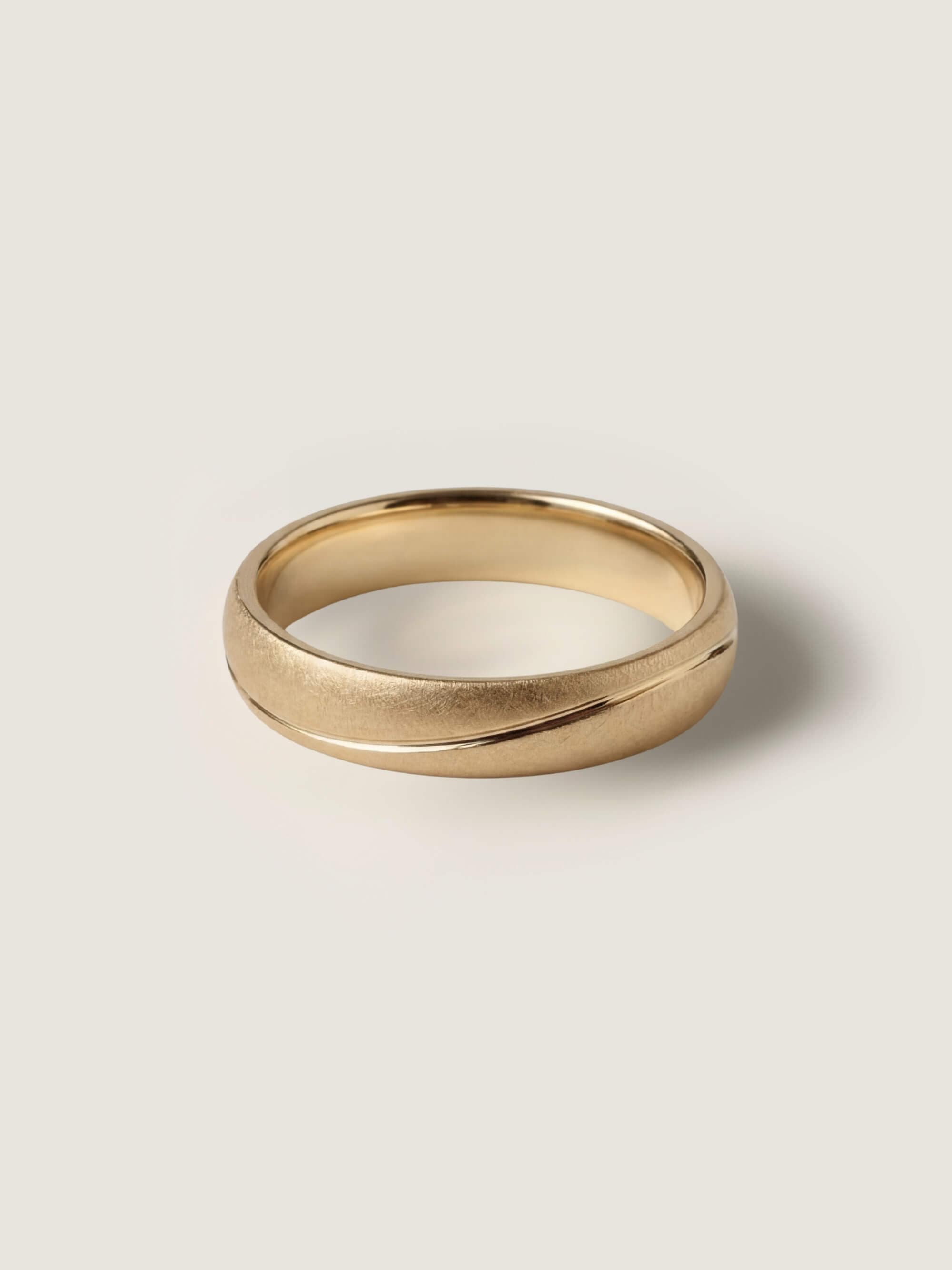 Waves Ring in Yellow Gold